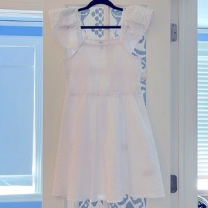 NWOT Old Navy white seersucker smocked dress with flutter sleeves size small
